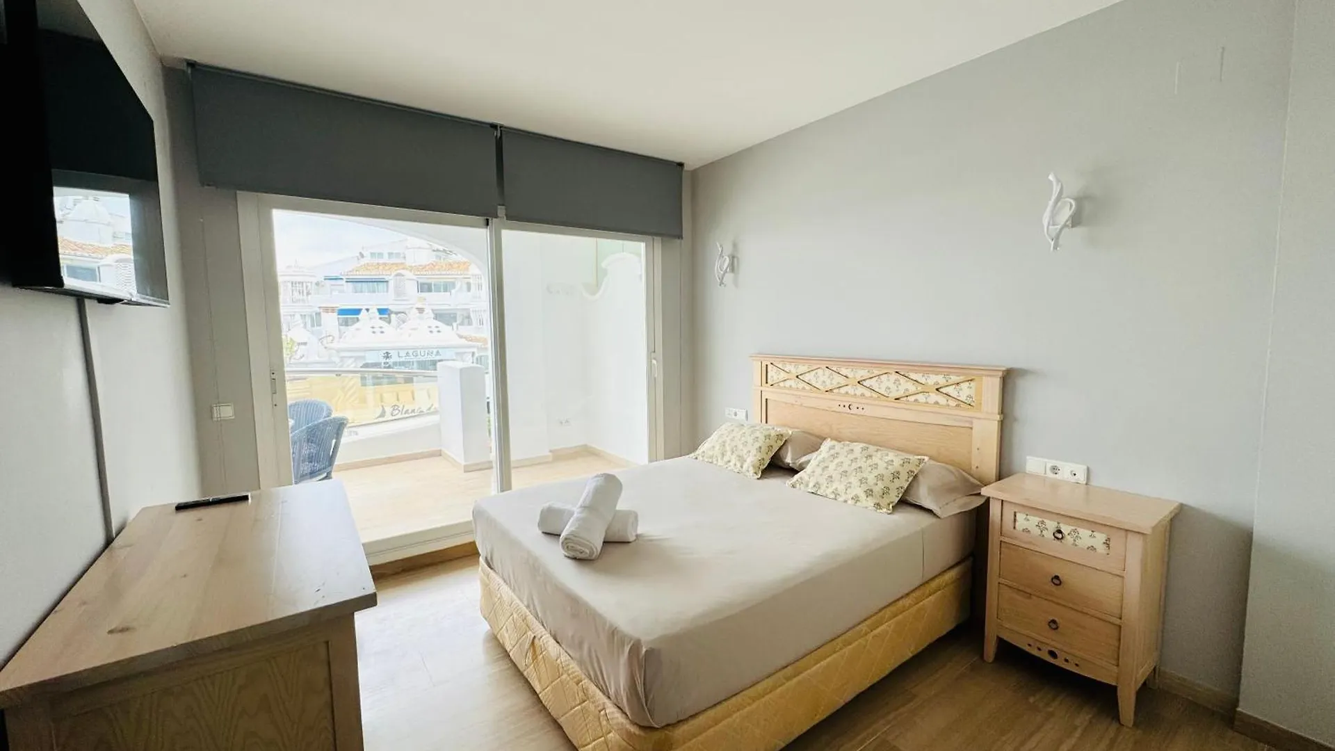 G&G Isla Marina Puerto 2 Apartment Benalmadena 0*,  Spain