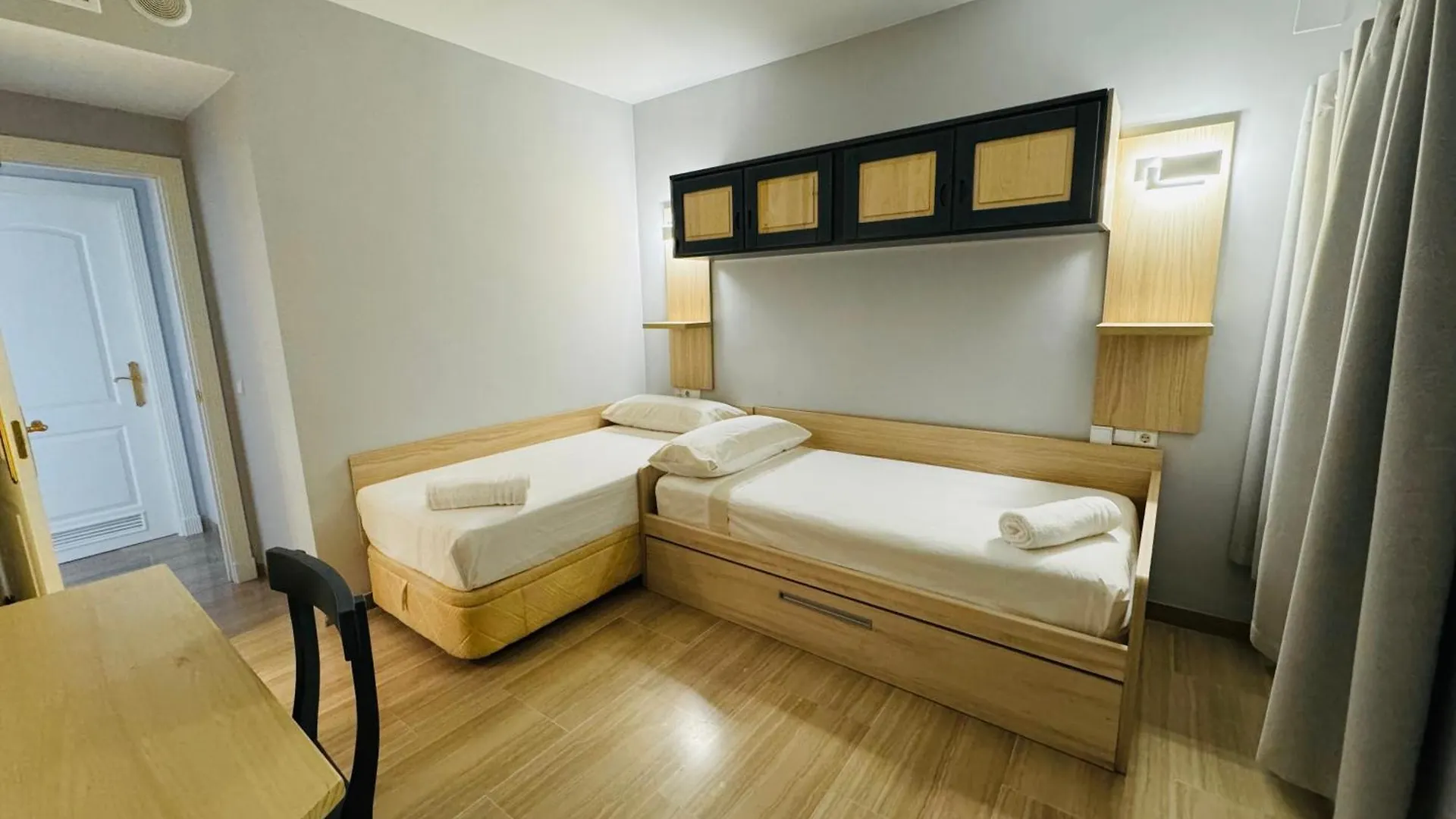 G&G Isla Marina Puerto 2 Apartment Benalmadena Spain
